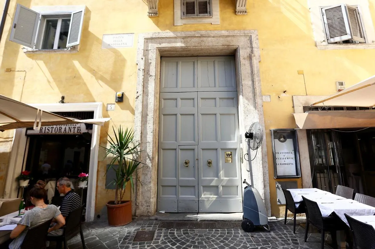 Maddalena 6 - Pantheon Apartment Rome