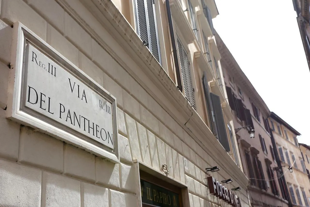 Maddalena 6 - Pantheon Apartment Rome